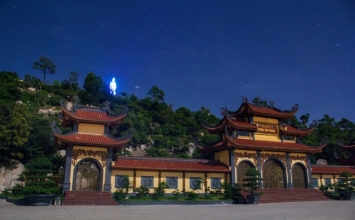 Ấn tượng chùa Ba Vàng